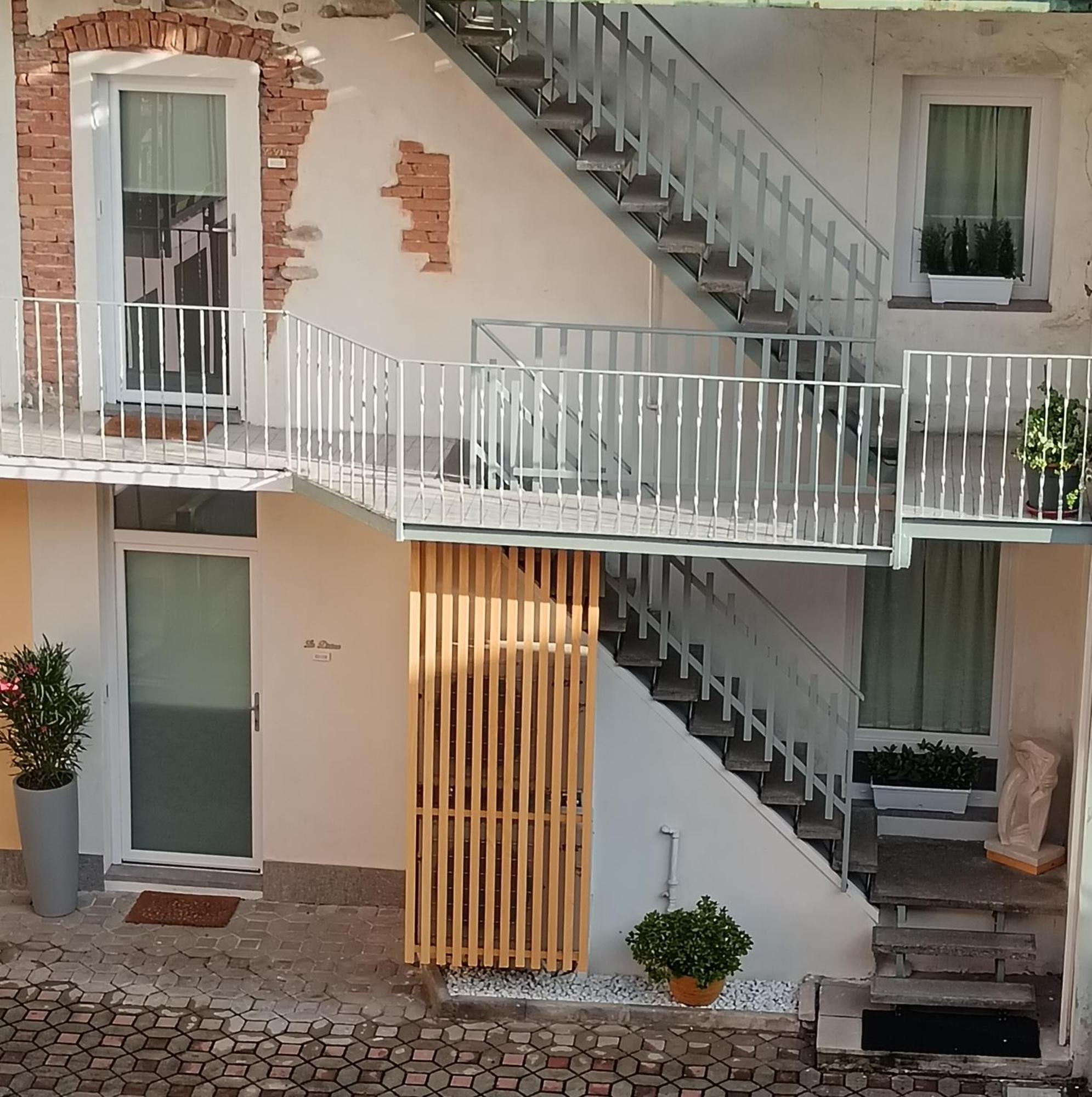 La Divina Suites Dalmine Exterior foto